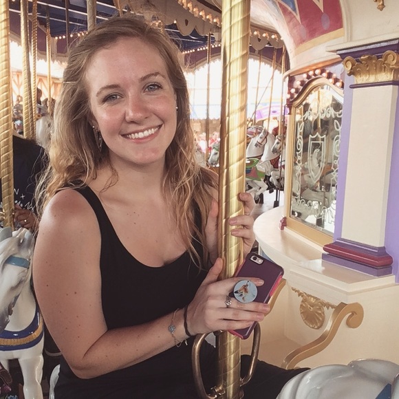 Meet your Posher, Kristyn - Picture 6 of 6